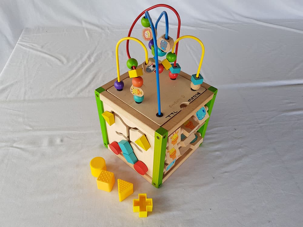 Activity Cube with Bead Maze 