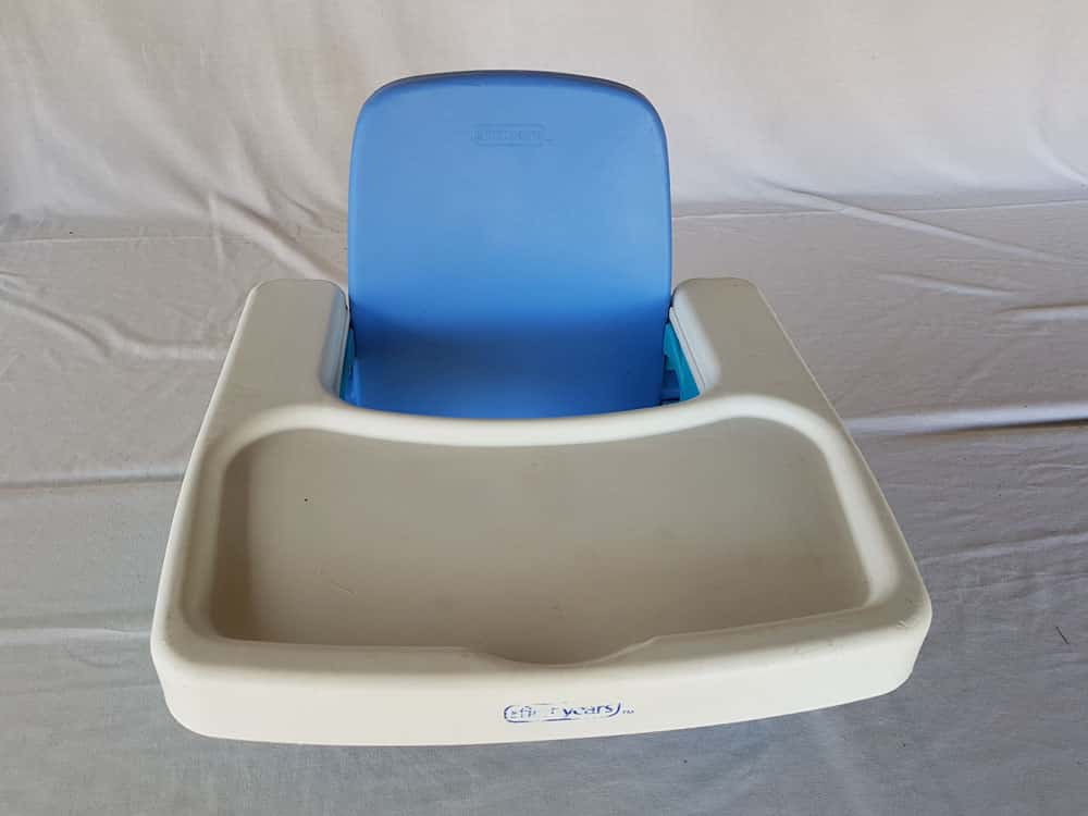 Portable 3 in 1 Booster Seat/Highchair (Pull out tray) photo
