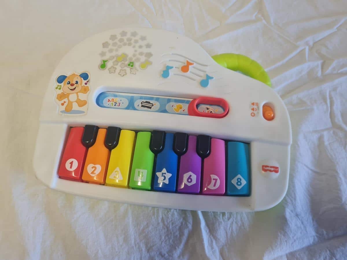 Fisher Price Laugh & Learn Silly Sounds Light Up Piano