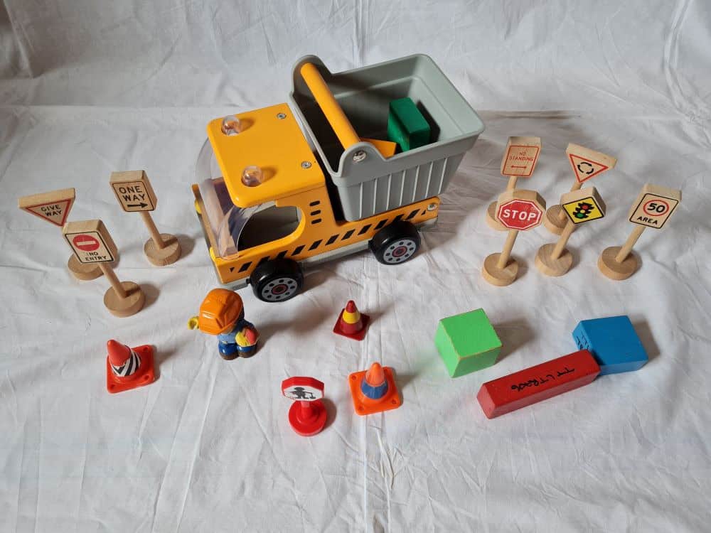 Wheelies Race and Chase Carrier